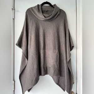 Elieen Fisher 100% Merino Wool Poncho With Front Pocket Size S/M